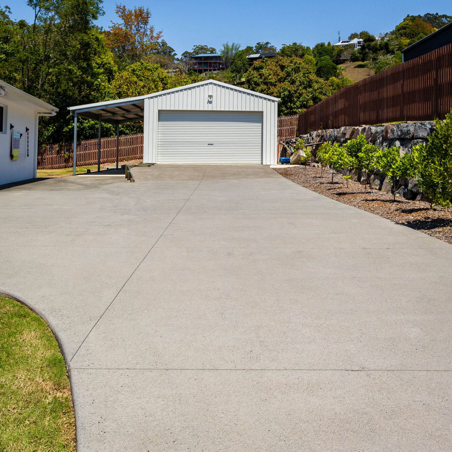 Concrete sealing on the Sunny Coast. Is Your Driveway Summer Ready